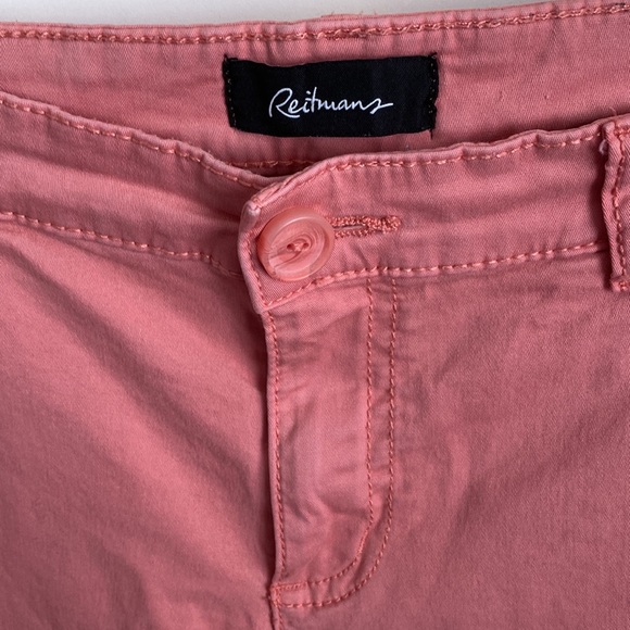 Reitman’s colourful trousers - Picture 2 of 4